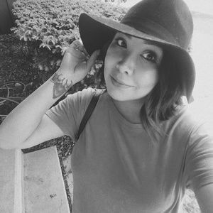 Meet your Posher, Rebecca